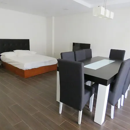 Downtown Boutique Studio And Suites