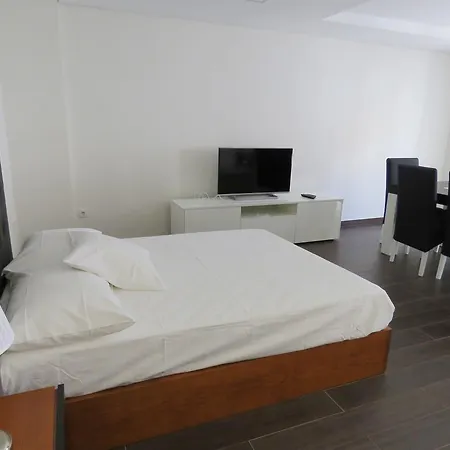 招待所 Downtown Boutique Studio And Suites